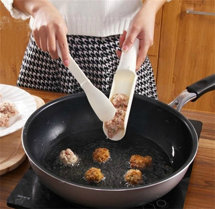 Kitchen hot pot ball processing spoon