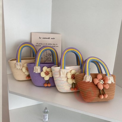 Lovely flowers weave beach handbags
