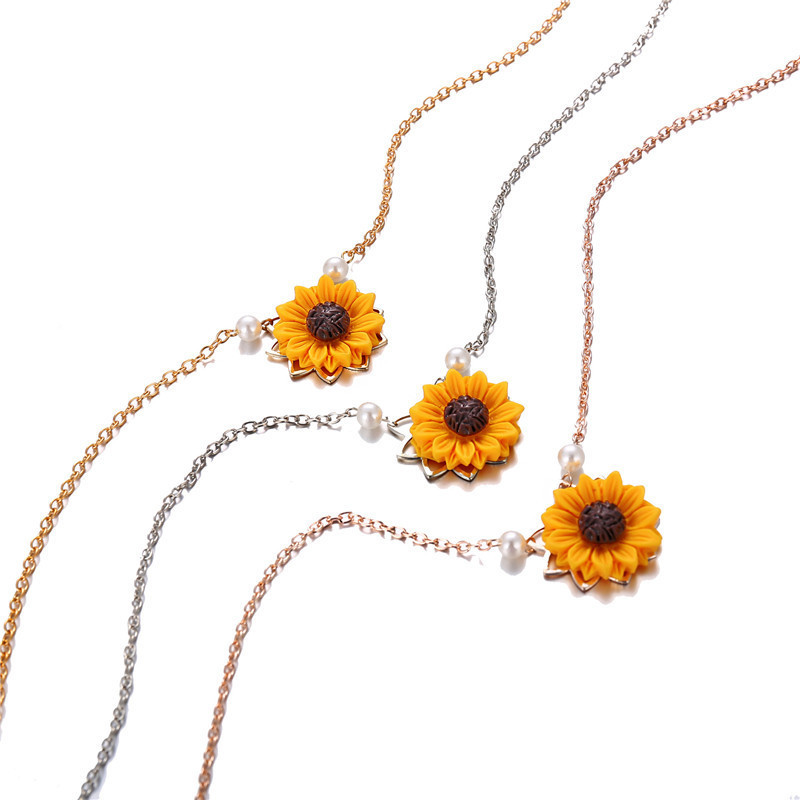 OEM New Sunflower Imitation Pearl Sweater Necklace Yellow Sunflower Pendant Jewelry Gold Silver Rose Gold Necklace