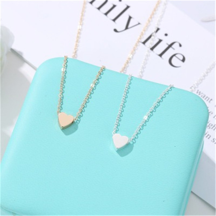 Japanese and Korean small fresh heart necklace Mini love glossy pendant High quality female love clavicle chain