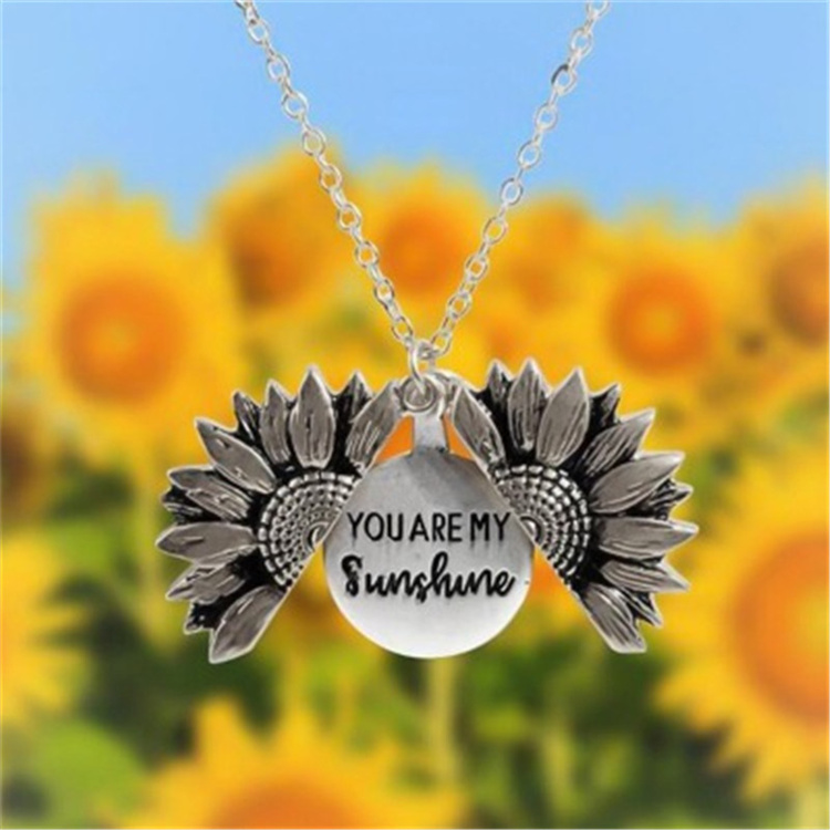 OEM European and American fashion new necklace female sunflower double letched choker alloy flowers short clavicle chain