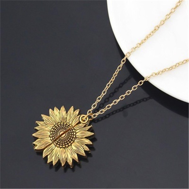 OEM European and American fashion new necklace female sunflower double letched choker alloy flowers short clavicle chain