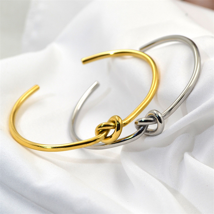 OEM Trendy Round Circular Open Knot Cuff Bangle Bracelets for Couple Women Elegant Charm Bracelet Jewelry