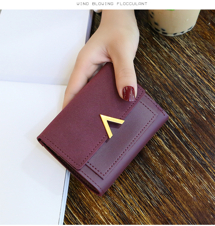 Female Short Wallet Trend Folding Personality V-Letter Cute Decorative Card Bag Leather Ladies Wallet