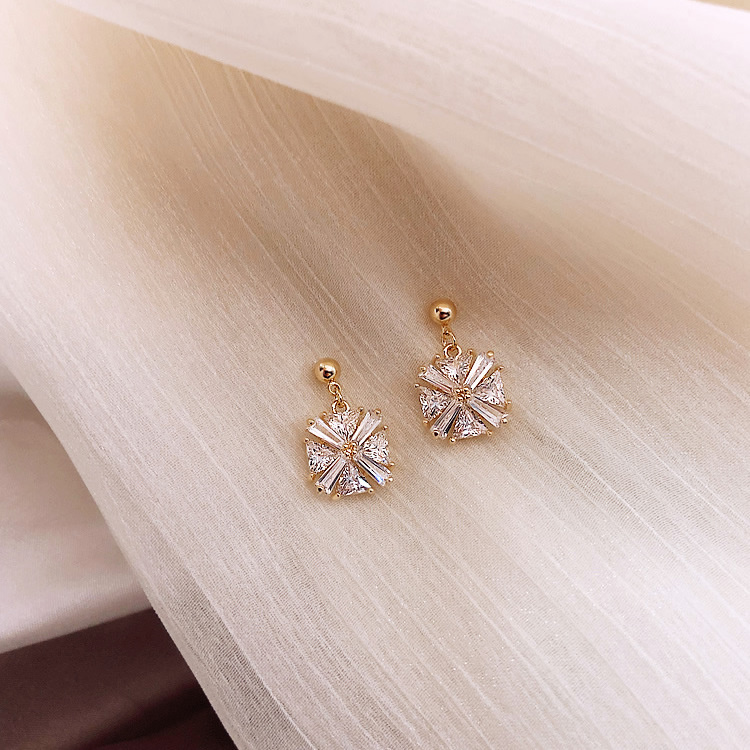 Fashion Zircon Earrings Female Silver Needle Geometric Pendant Earrings