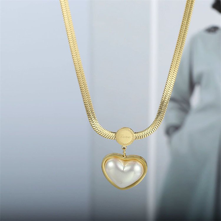 Stainless Steel Necklace Wholesale New Hot Sale 18K Gold Necklace Shell Heart for Women