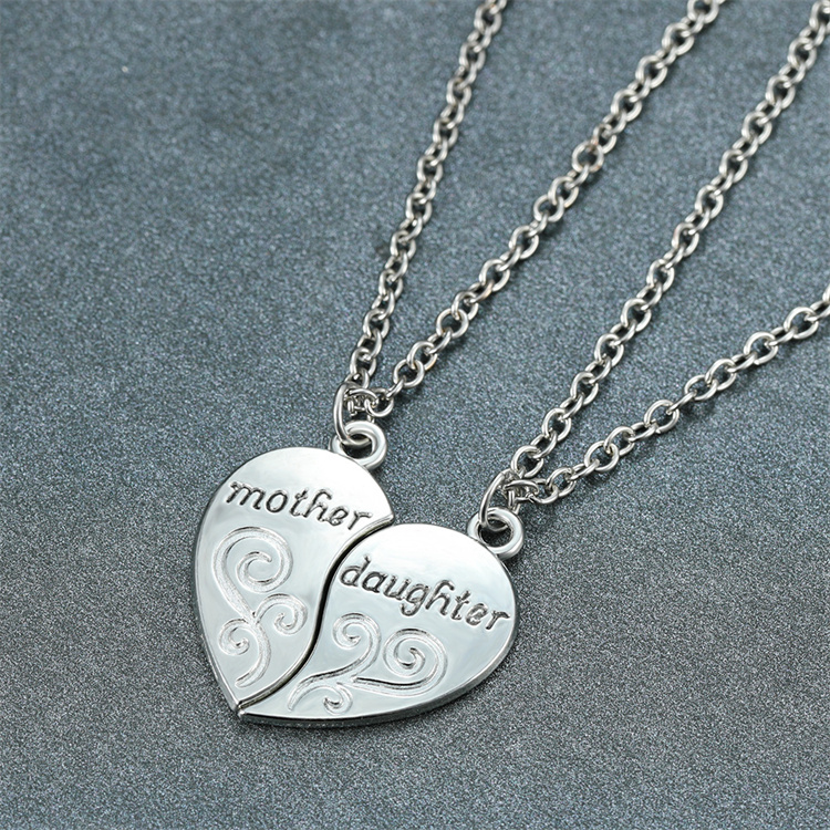 Amazon Hot Sale Mother and Daughter Two Part Lettering Love Necklace Mother's Day Gift