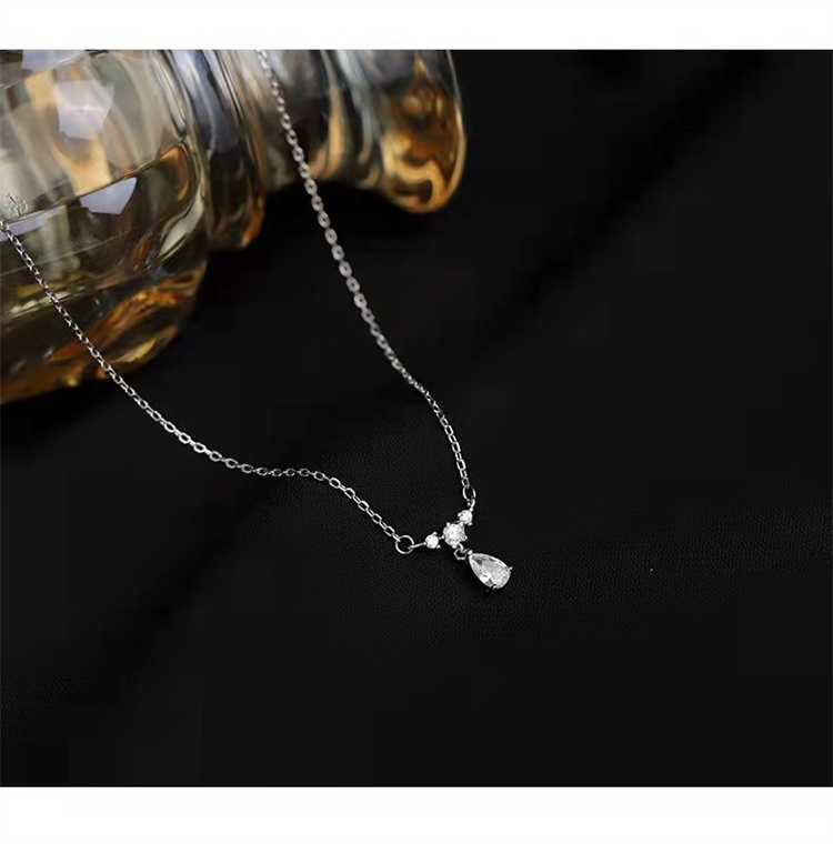 INS Summer Simple Shiny Zircon Necklace Fairy Choker Chain Necklace