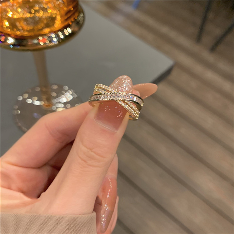 Luxury Ring Simple Design Zircon Ring Fashion Personality Shiny Cross Ring for Women