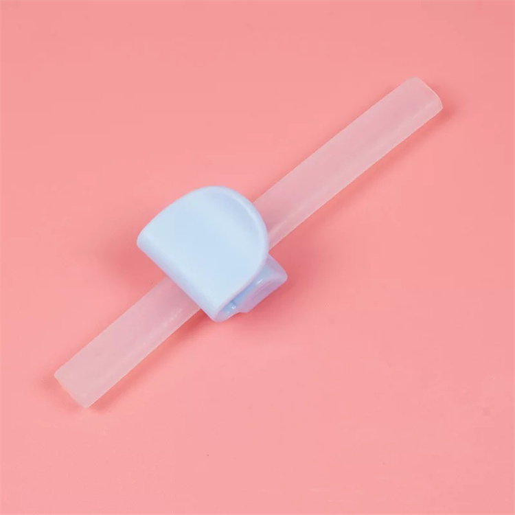 Food Grade BPA Free Feeding Supplies Silicone Pipette With Clasp Babies Products