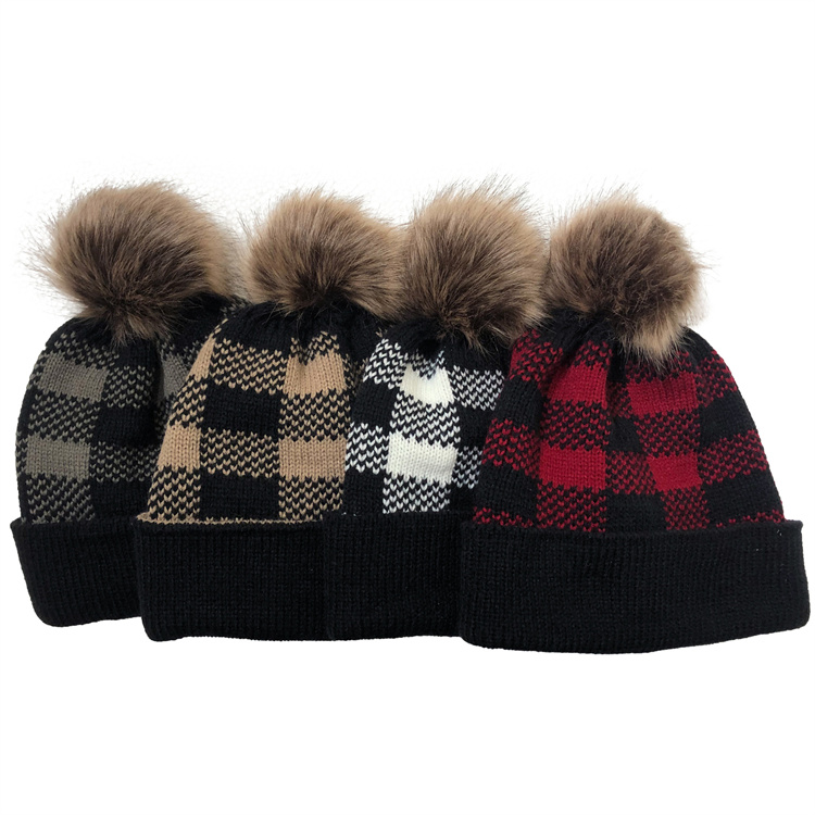 YIWU HAOHAO Custom detachable wool ball high quality winter plaid pattern style wool hat adult women's hat with metal bu