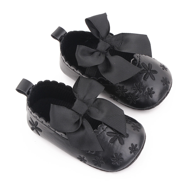 OEM Soft-soled embroidered baby girl shoes indoor walking kids shoes