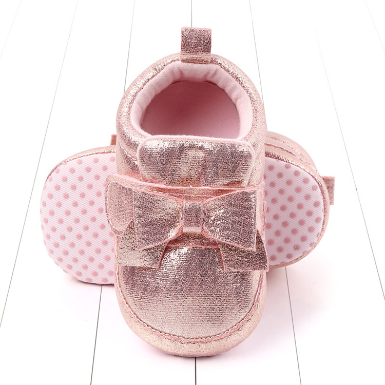 OEM Soft-soled baby shoes with shiny face and bow for 0-1 years