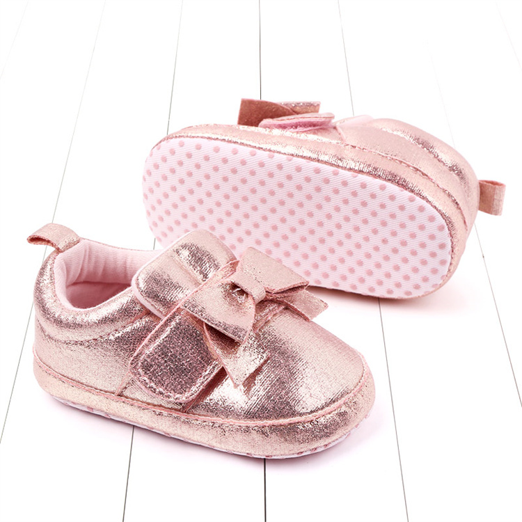 OEM Soft-soled baby shoes with shiny face and bow for 0-1 years