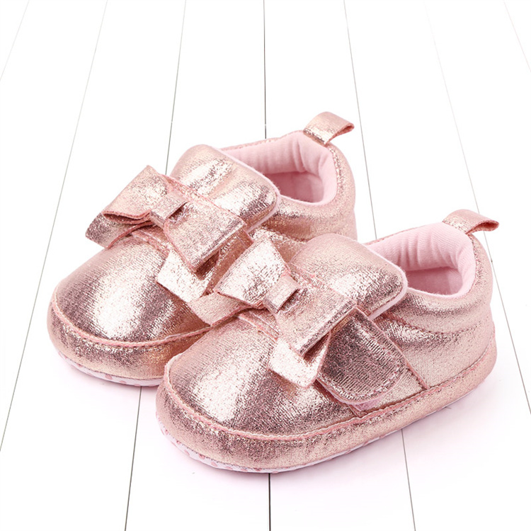 OEM Soft-soled baby shoes with shiny face and bow for 0-1 years