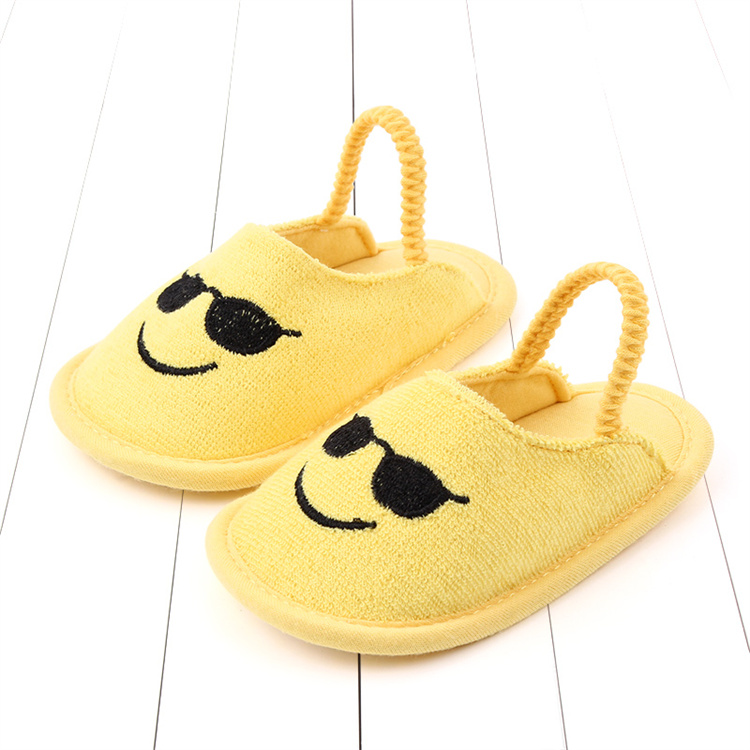 OEM Yellow expression sandals soft sole non-slip baby walking shoes