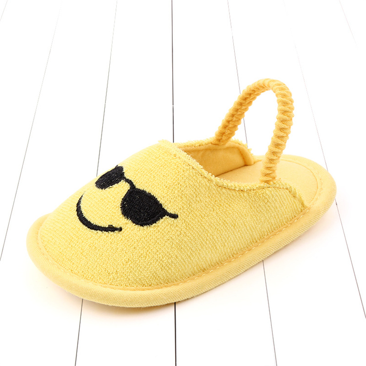 OEM Yellow expression sandals soft sole non-slip baby walking shoes