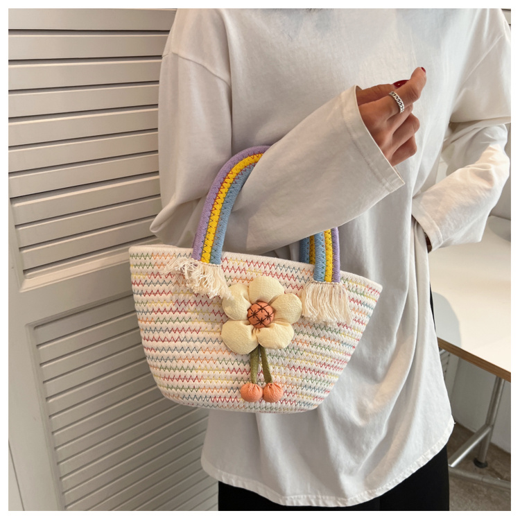 Lovely flowers weave beach handbags