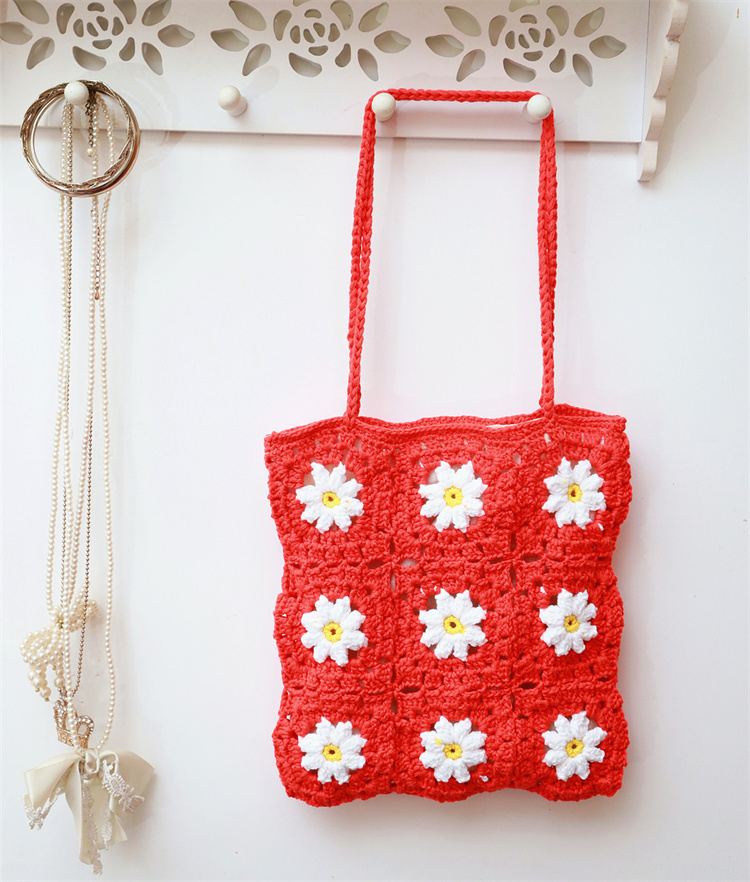 White daisy crochet mesh color bag